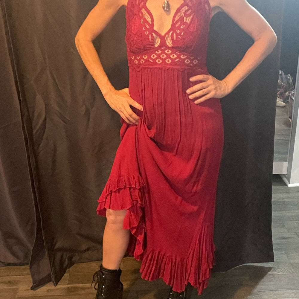 Beautiful Free People dress. Like new condition, adjustable straps, worn once.